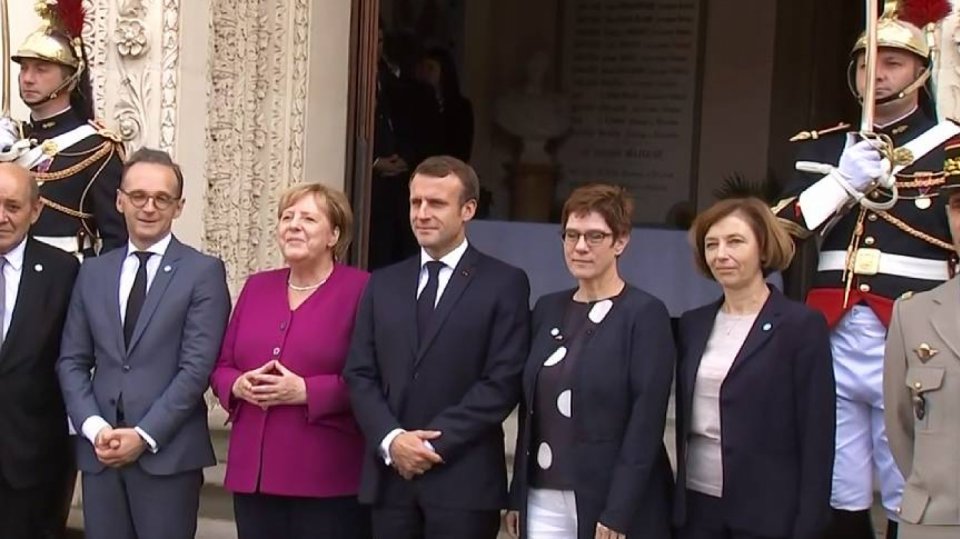 Merkelová a Macron, zatím je francouzský prezident větší skeptista